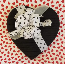 Load image into Gallery viewer, 2022 Heart Shaped Gift Boxes - Milk Creams.