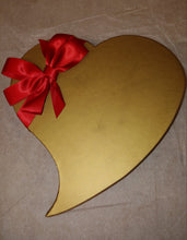 Load image into Gallery viewer, 2022 Heart Shaped Gift Boxes - Assorted Creams.