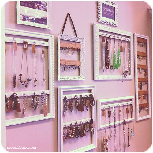 DIY Picture Frame Jewelry Displays | Megan Fenno | FENNOfashion 