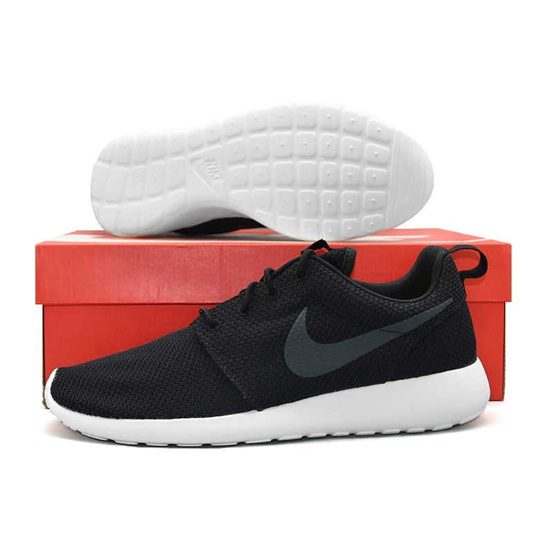 black nike roshe run men