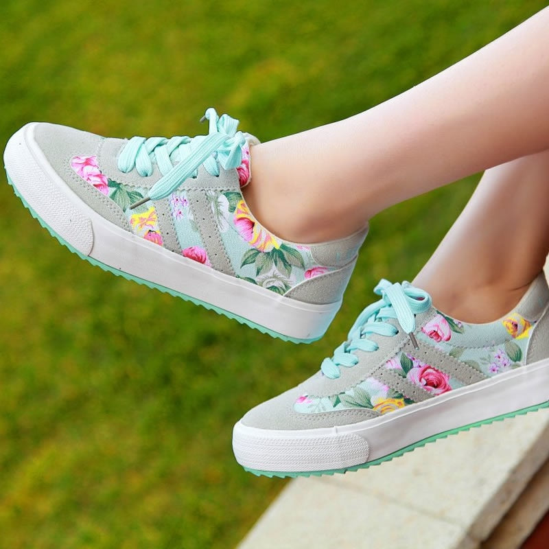 printed casual shoes