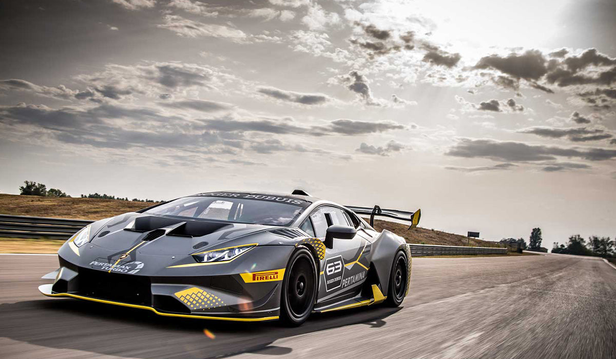 super trofeo track car