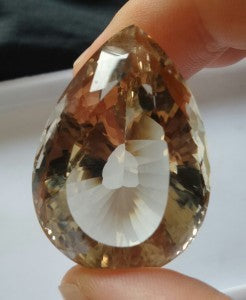 Faceted quartz (approx 117cts)