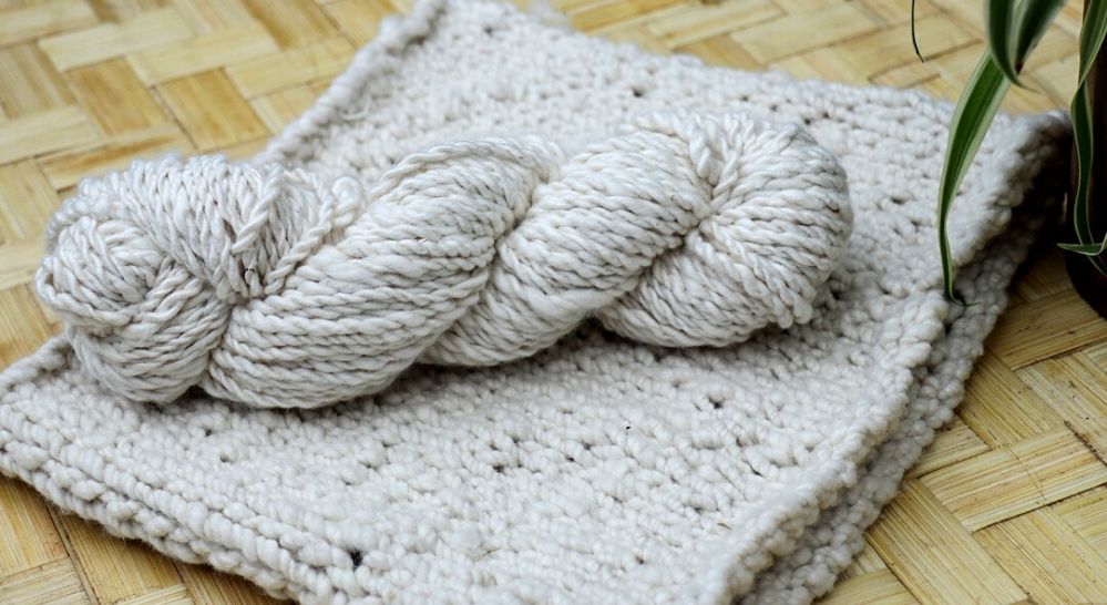 Handspun knitting yarns | Muezart