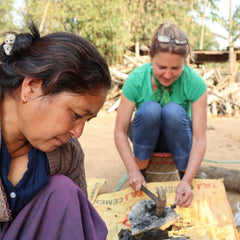 Joanna crushing iron ore stone for natural dyes - Muezart