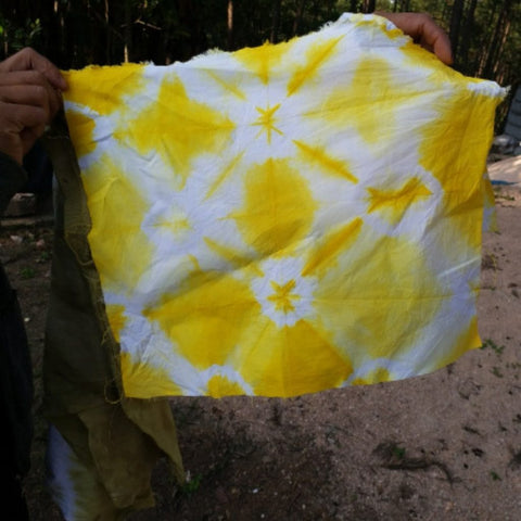 Yellow color from turmeric - Natural dye - Muezart