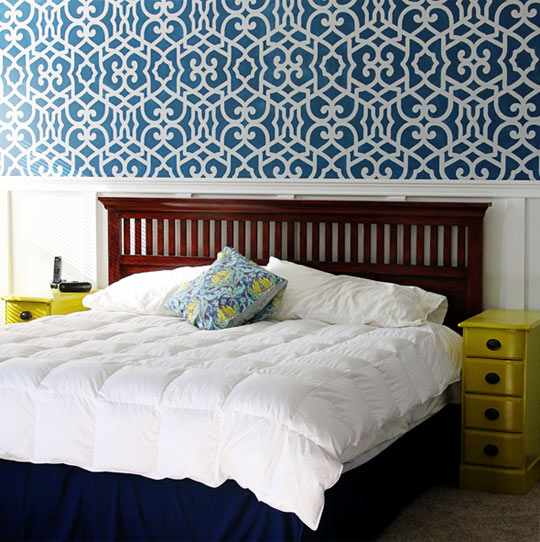 stenciled bedroom accent wall