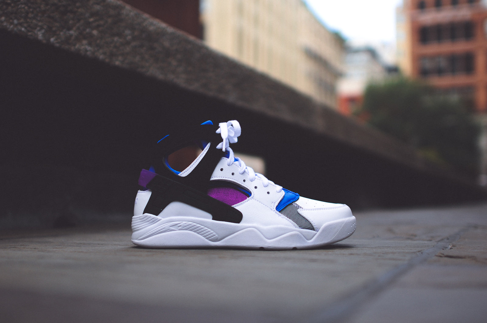 nike air flight huarache mens silver