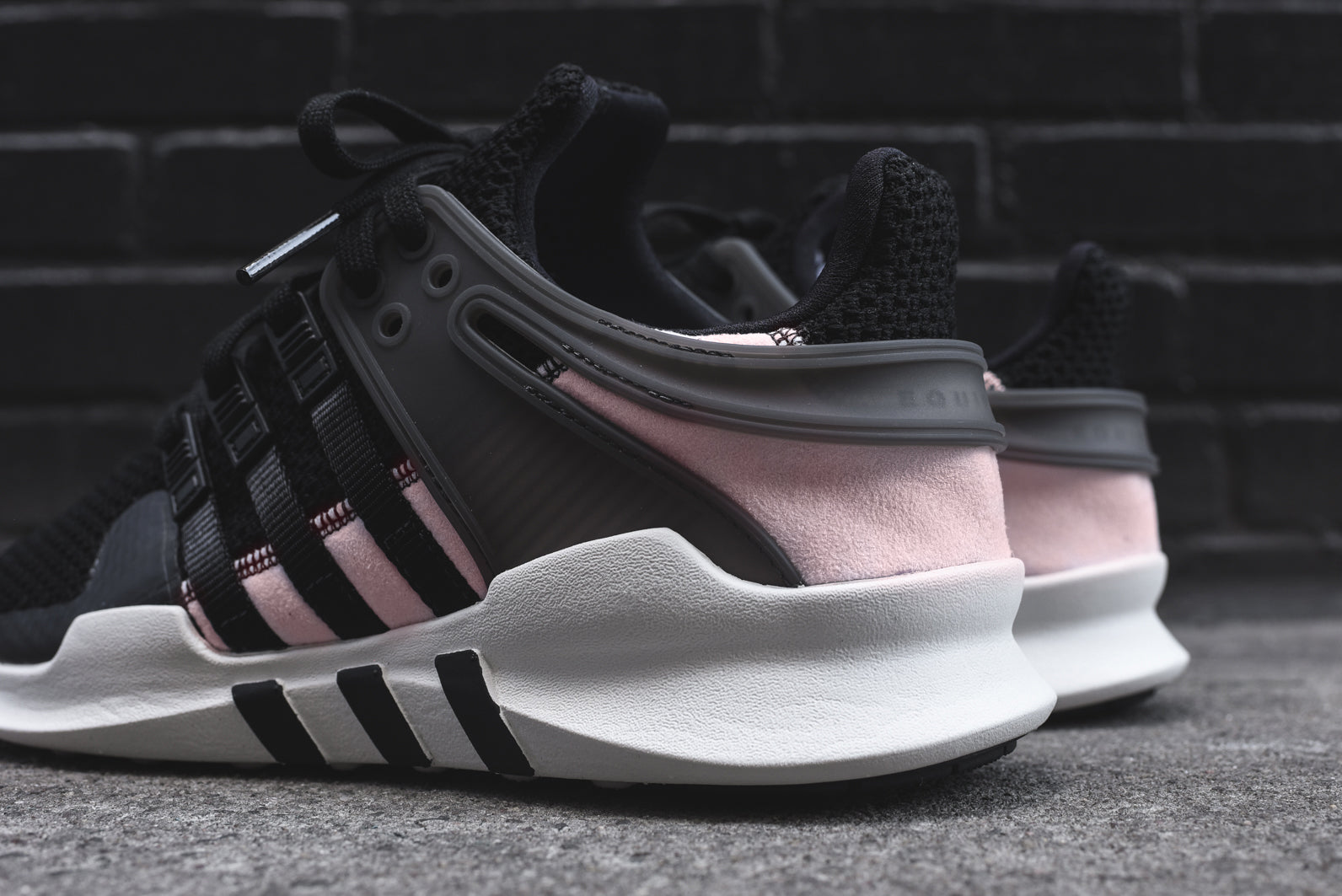 womens pink and black adidas