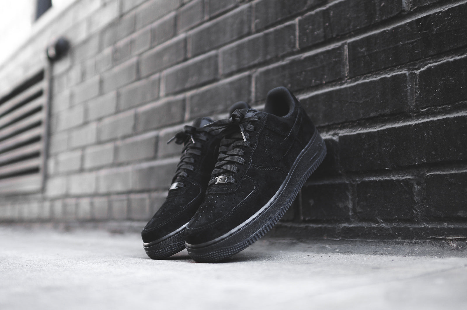 matt black air force 1