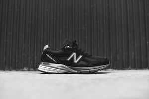 New Balance 990v4 - Black / Silver 1