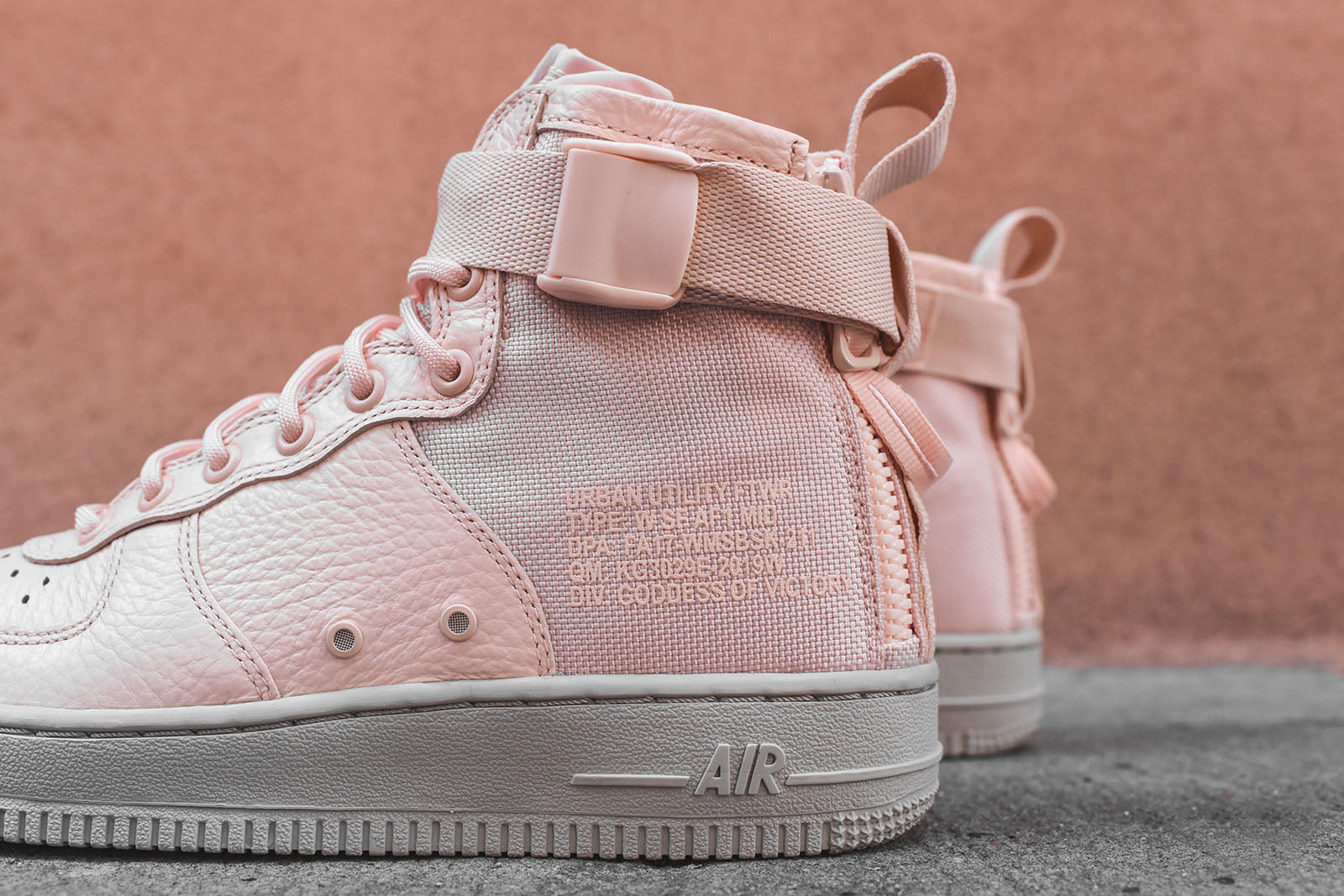 nike air force 1 mid womens pink