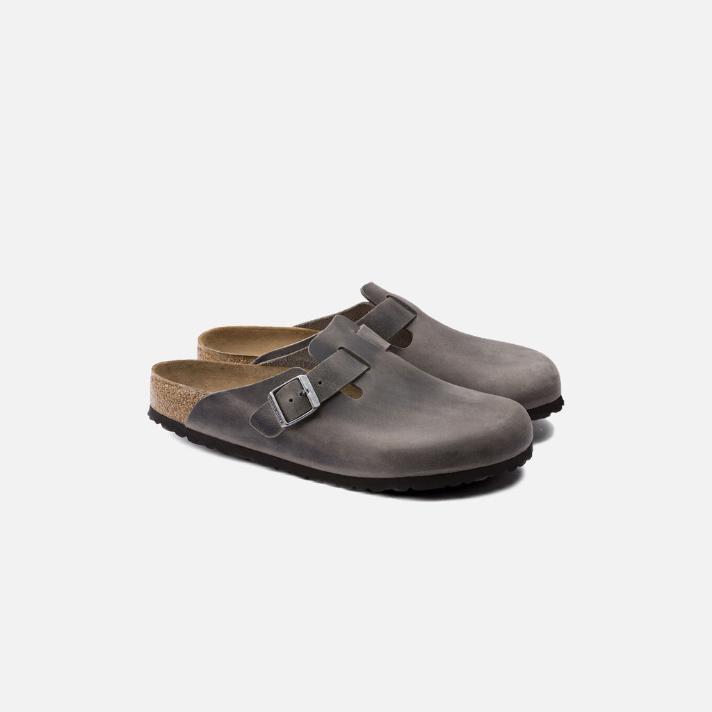 bag pustes op Grisling Birkenstock Boston SFB Iron Oiled Leather - Grey – Kith