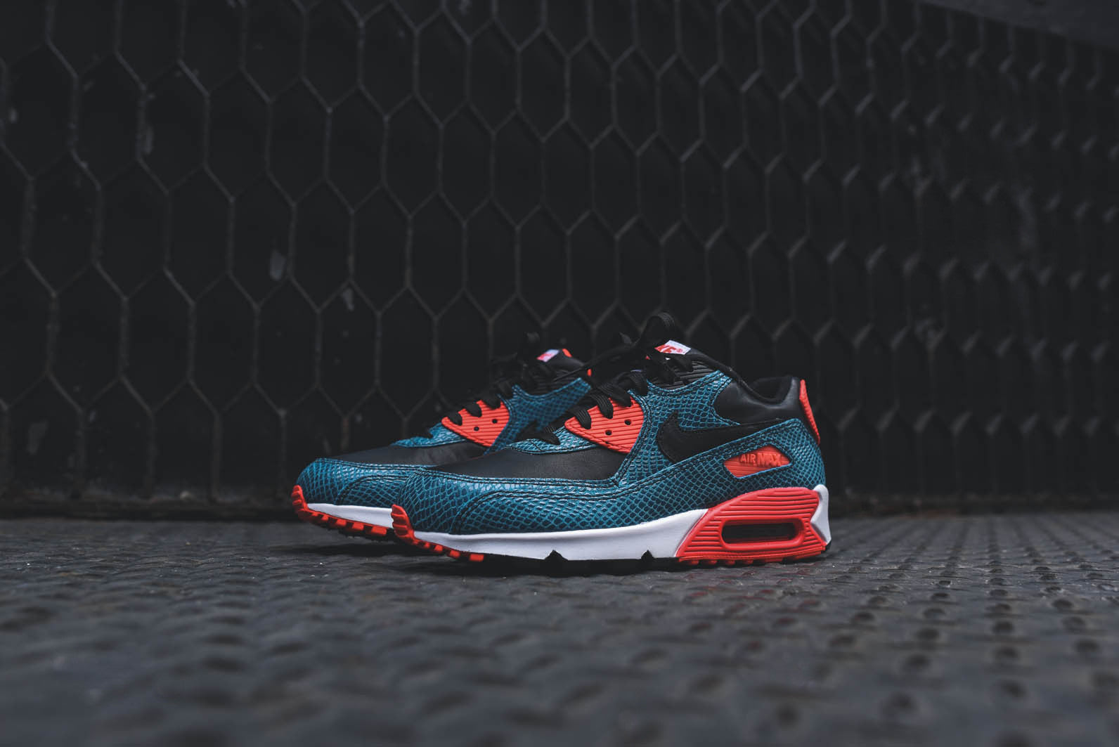 nike air max dusty cactus