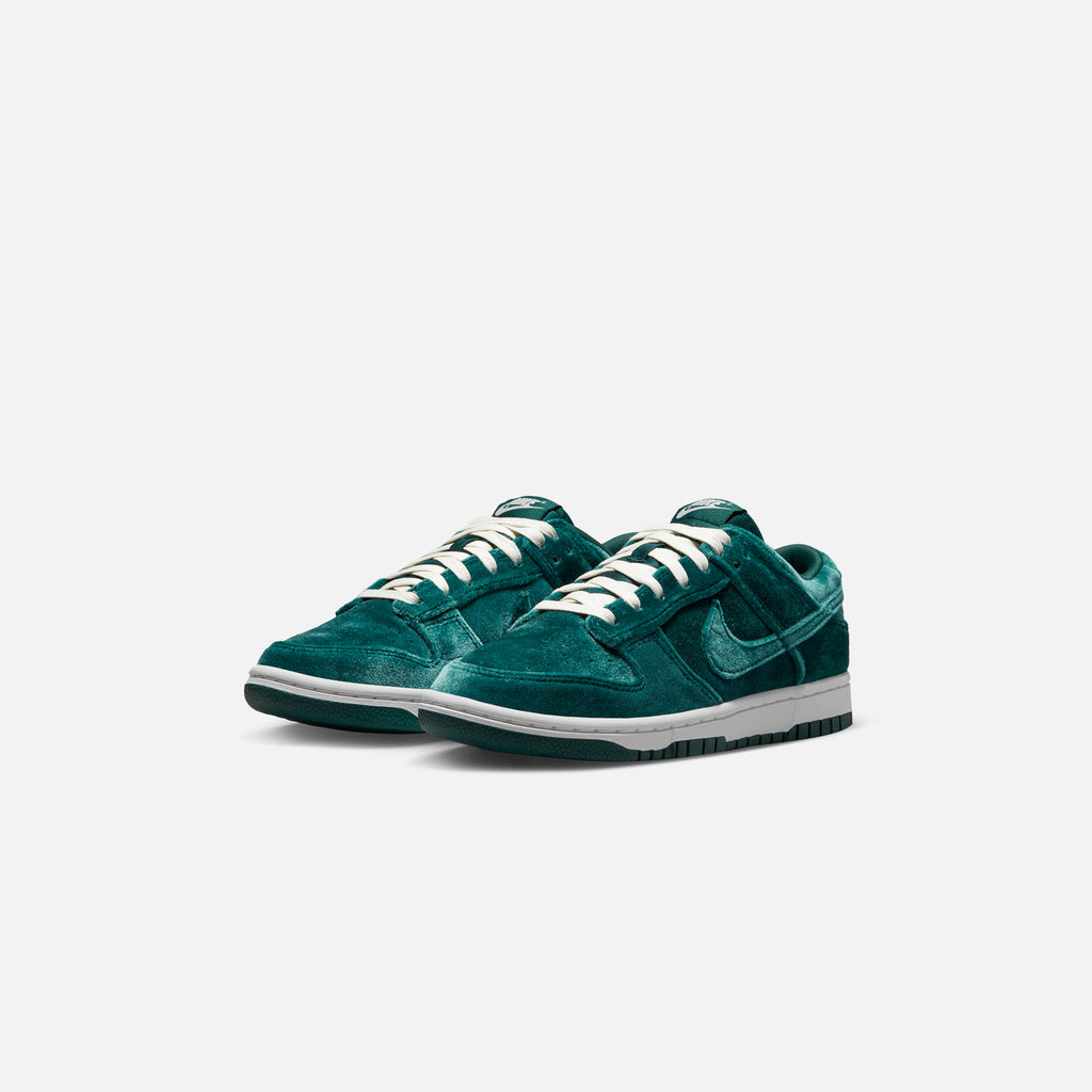 Nike WMNS Dunk Low SV - Dark Atomic Teal / Sail – Kith