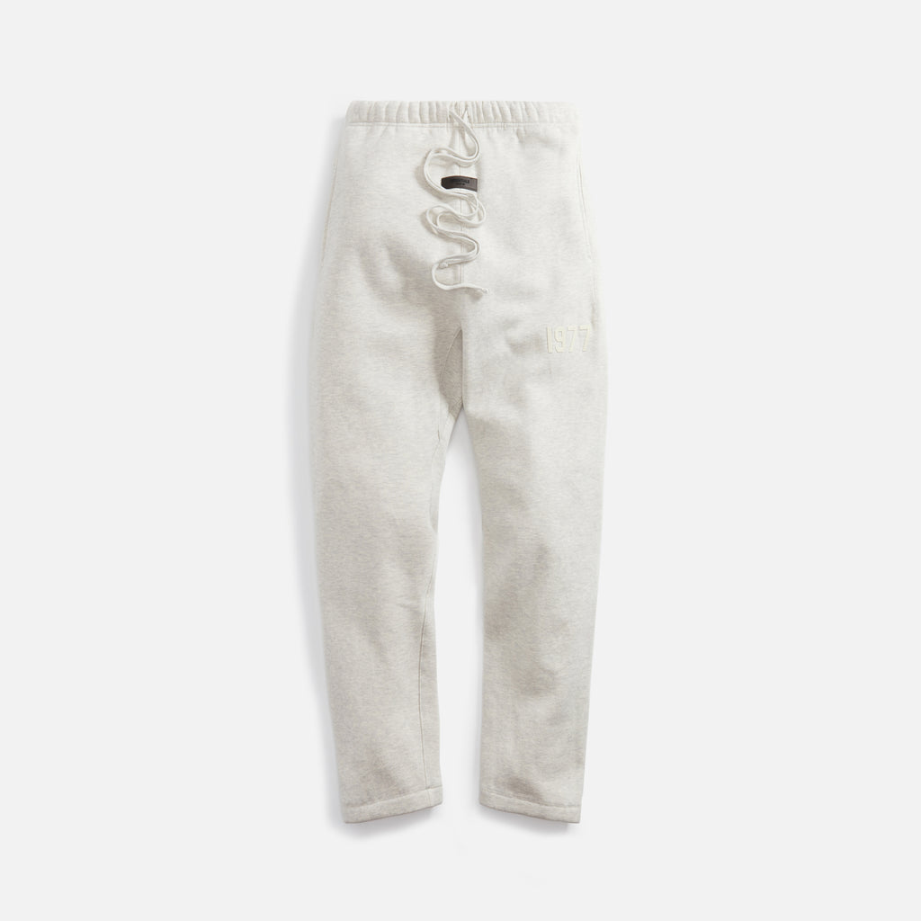 Essentials Relaxed Sweatpants - Light Oatmeal – Kith