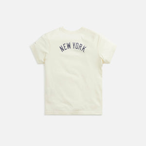 Kith Kids & MLB for New York Yankees Tee Sandrift