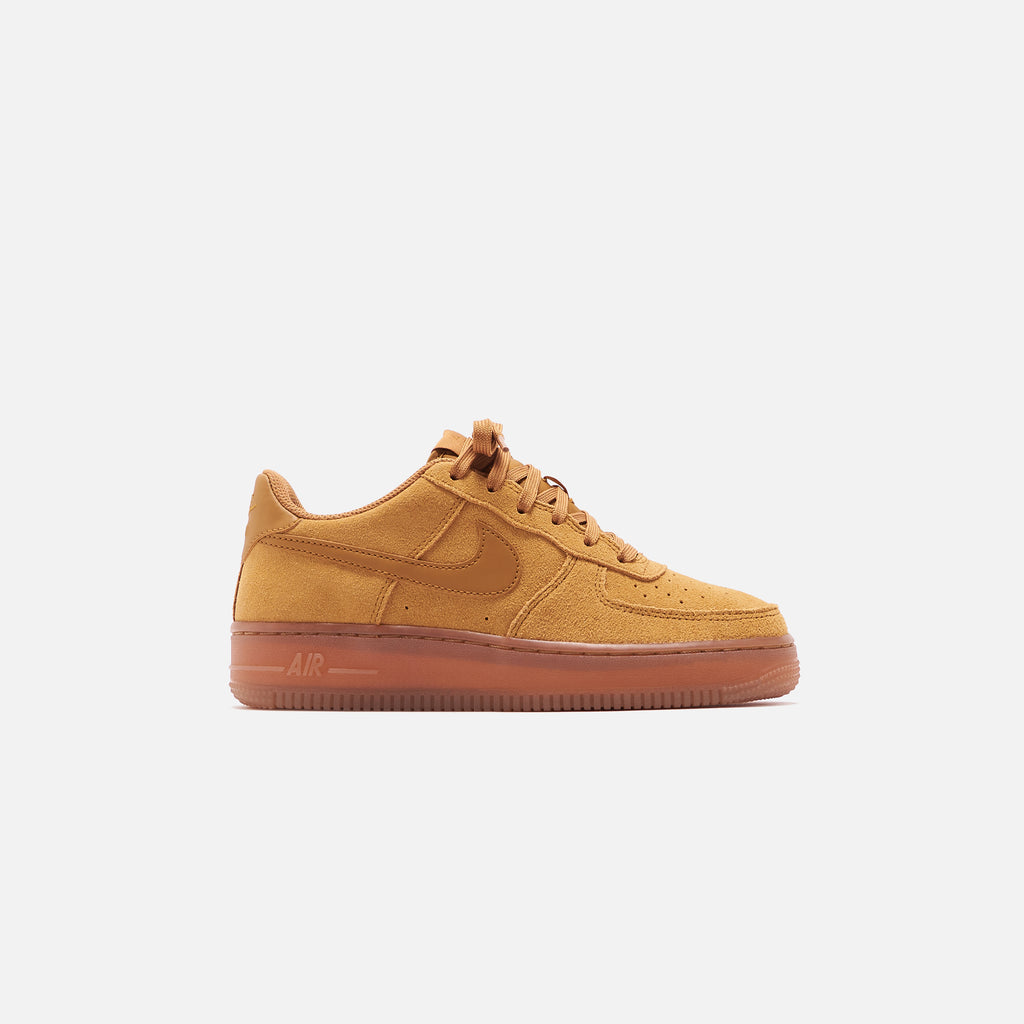 tijeras Glosario Universal Nike Air Force Grade School 1 LV8 3 - Wheat / Gum / Light Brown – Kith