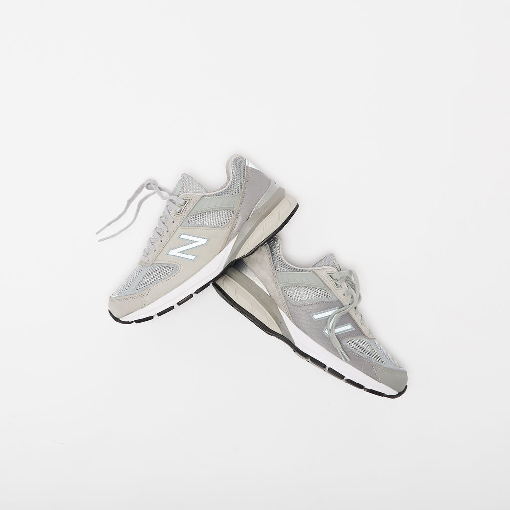 x9 engineered knit sneaker by new balance
