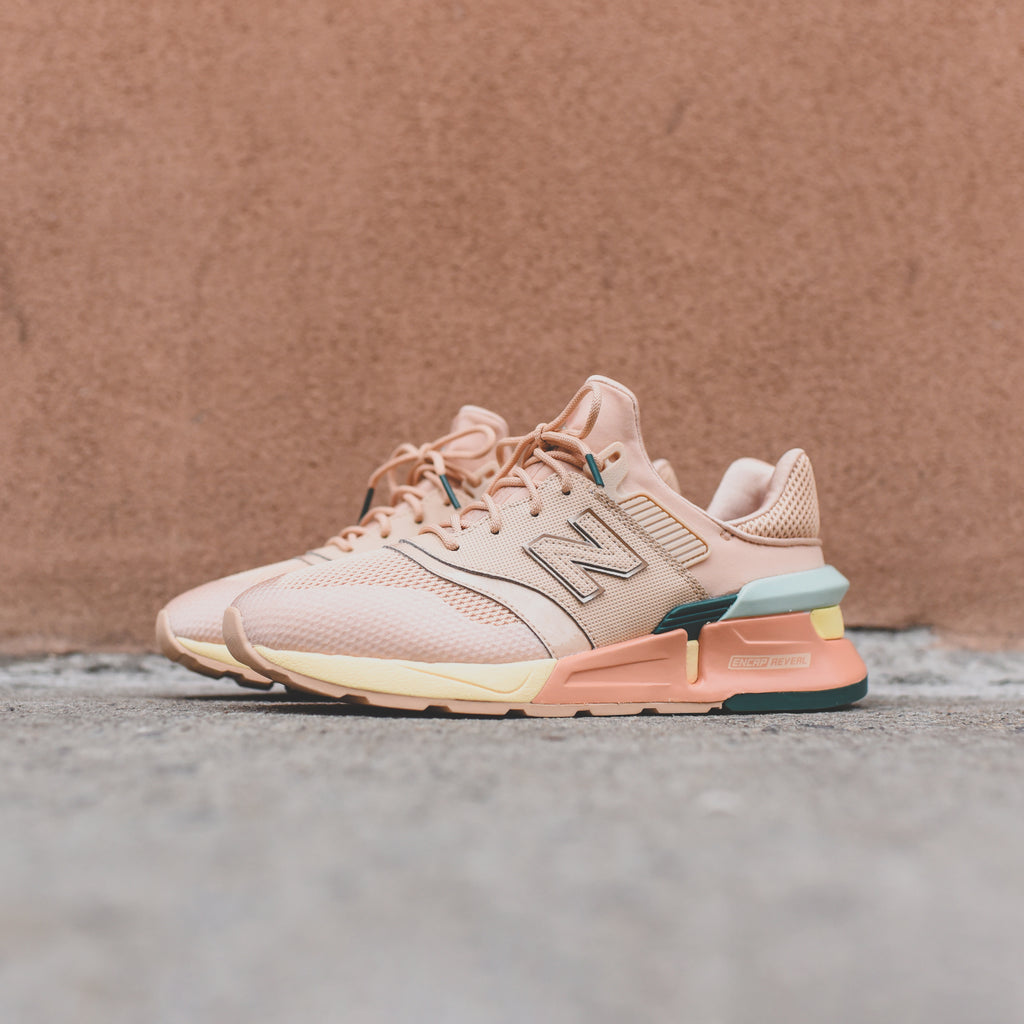 new balance sandstone