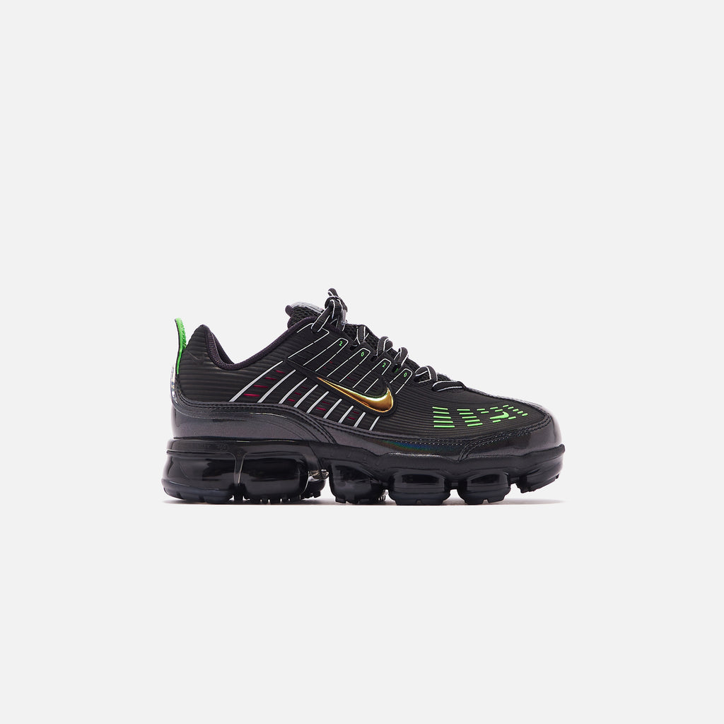 vapormax plus black pink green