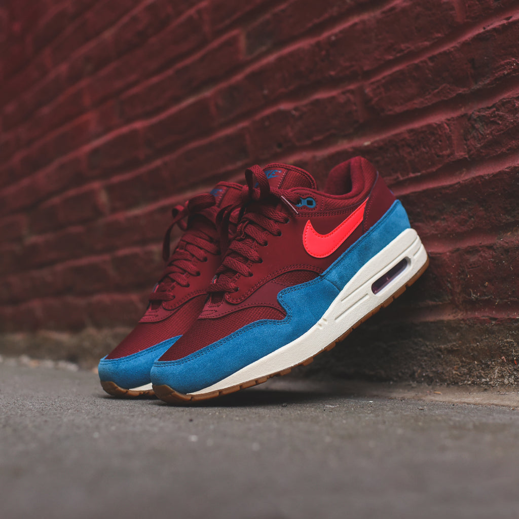 Nike Air Max 1 - Team Red Green / Abyss White Kith