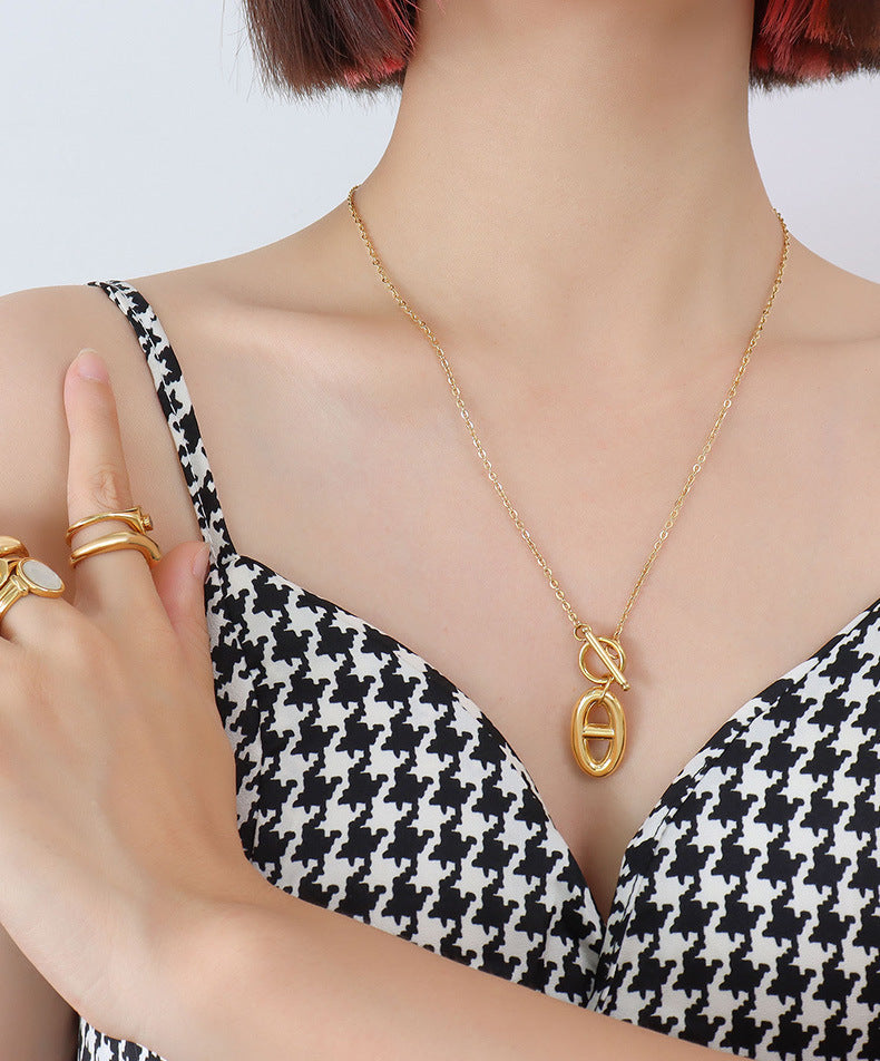 Piggy | Necklace Earrings | 18K Gold