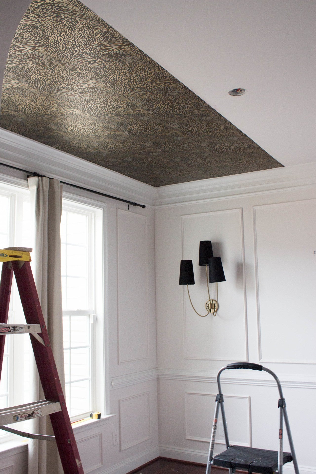 Forest Floor (Ebony) | Wallpapered Ceiling | Hygge & West