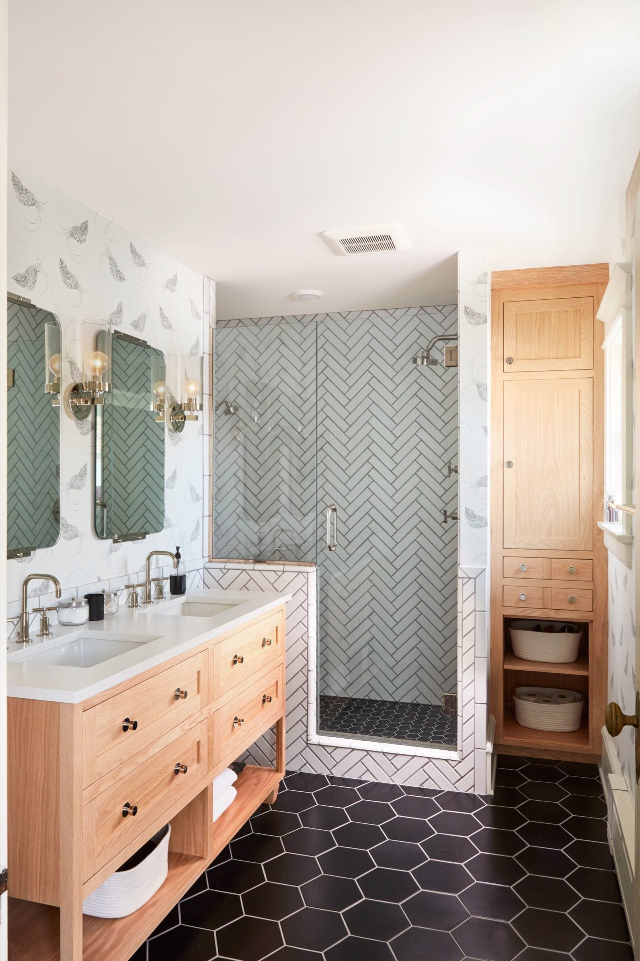 Resolve to Redecorate: Aimee's Home Remodel | Part 1: Master Bathroom | Pajarito Black wallpaper | Laundry Studio | Hygge & West