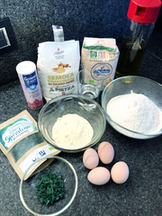 ingredienti pasta fresca spirulina uova farina sale olio
