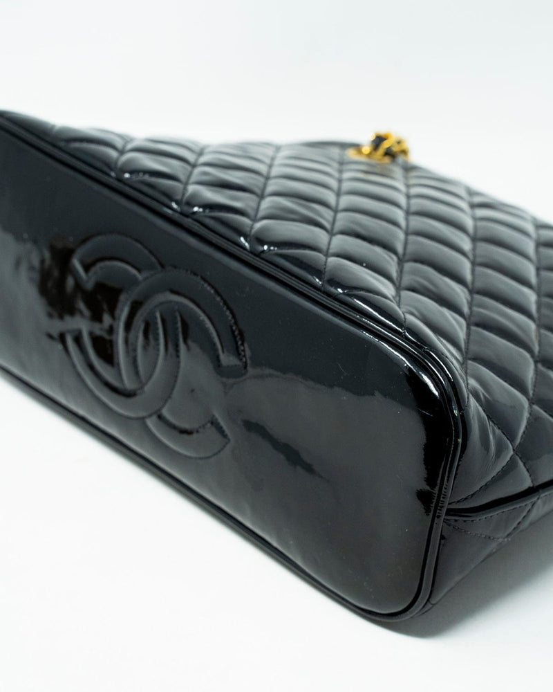 Chanel Chanel Vintage Patent Leather Quilted Shoulder Bag - AWC1120