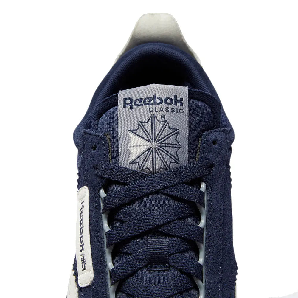 Reebok Classic Leather Legacy -