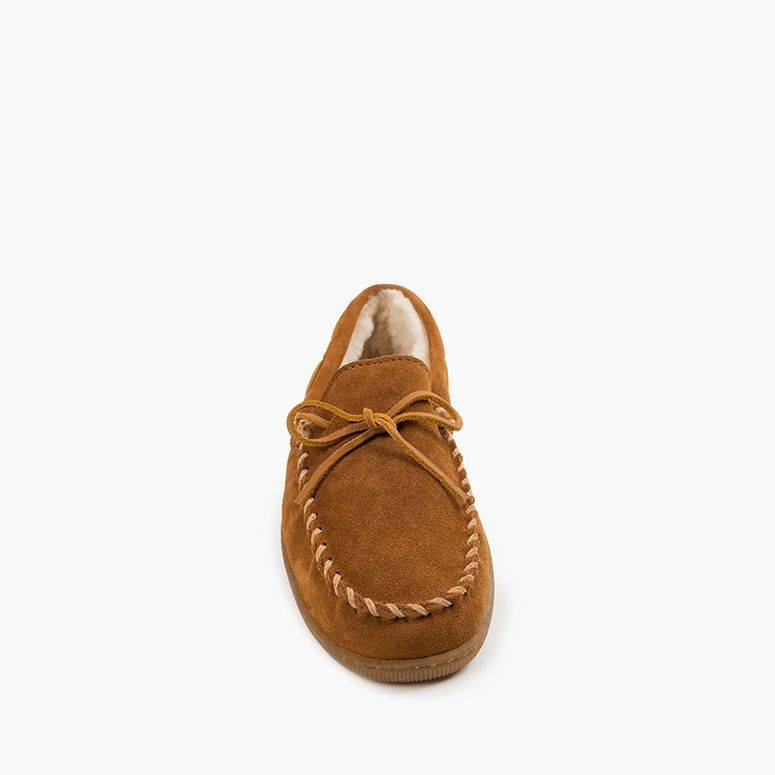 minnetonka men's pile lined hardsole slipper