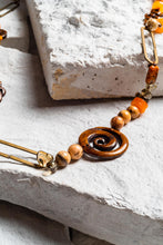 Load image into Gallery viewer, orange wooden bead necklace