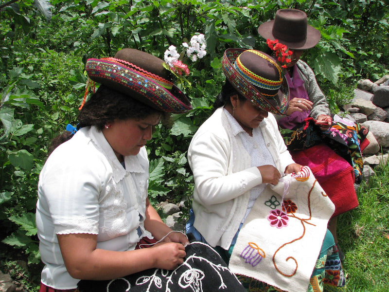 Peruvian artisans that make Original Fuzz guitar straps