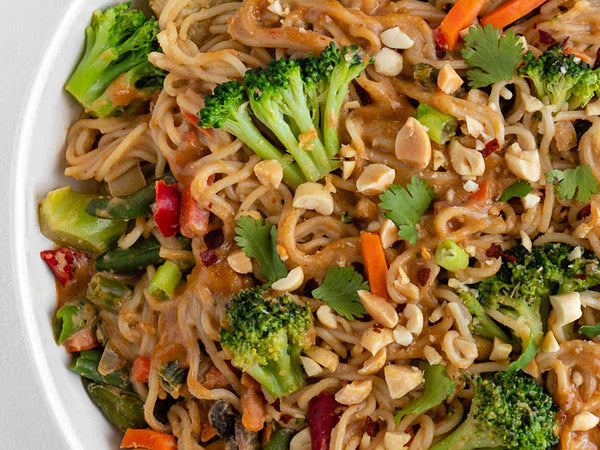 Vegan Chinese food: Peanut noodles