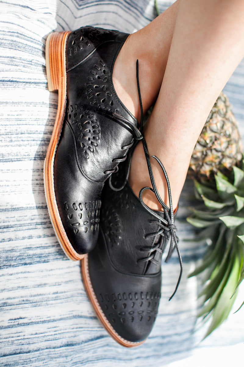 Leather Shoes - Heartbreak Leather Oxfords