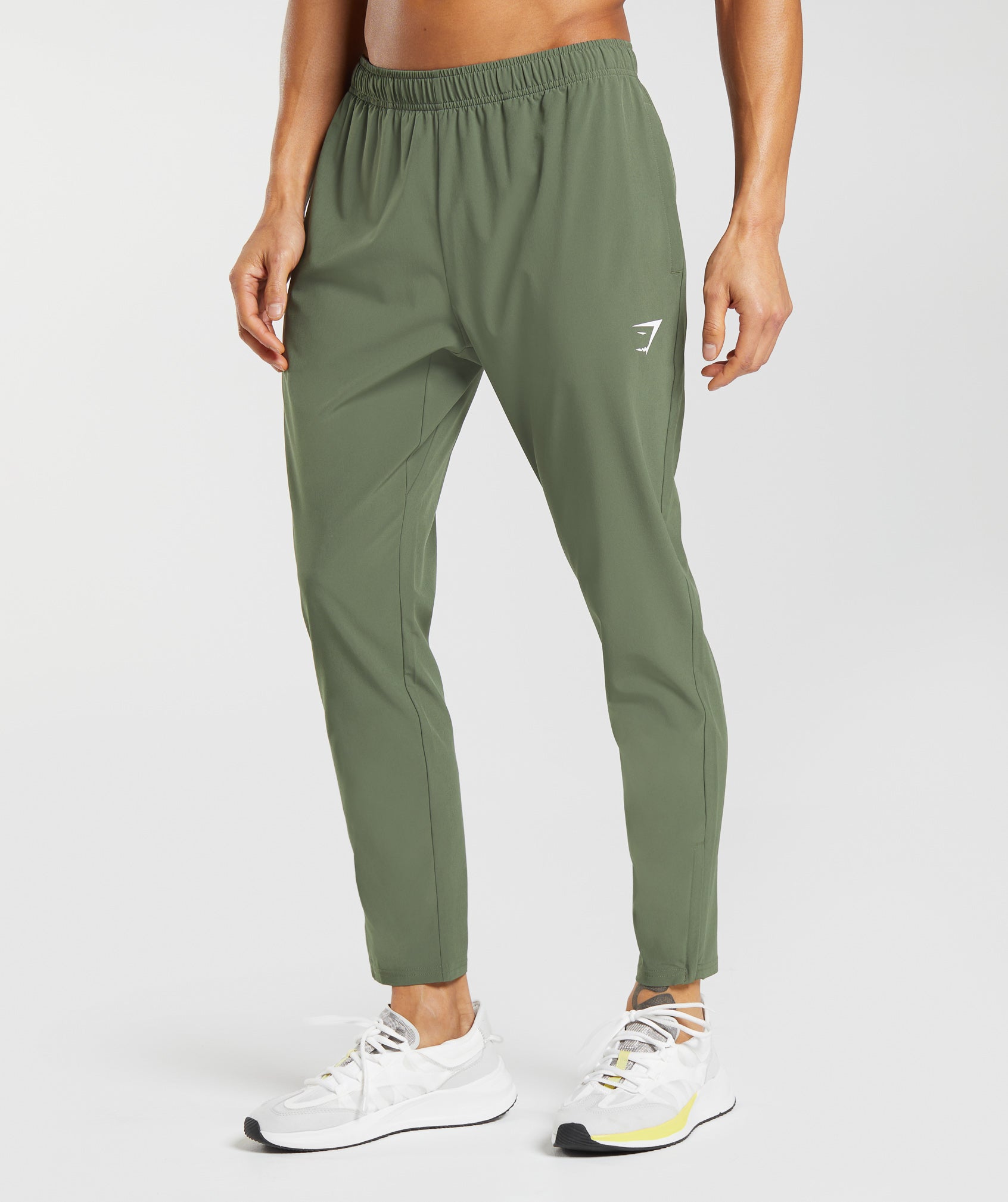 Gymshark Arrival Woven Joggers - Core Olive