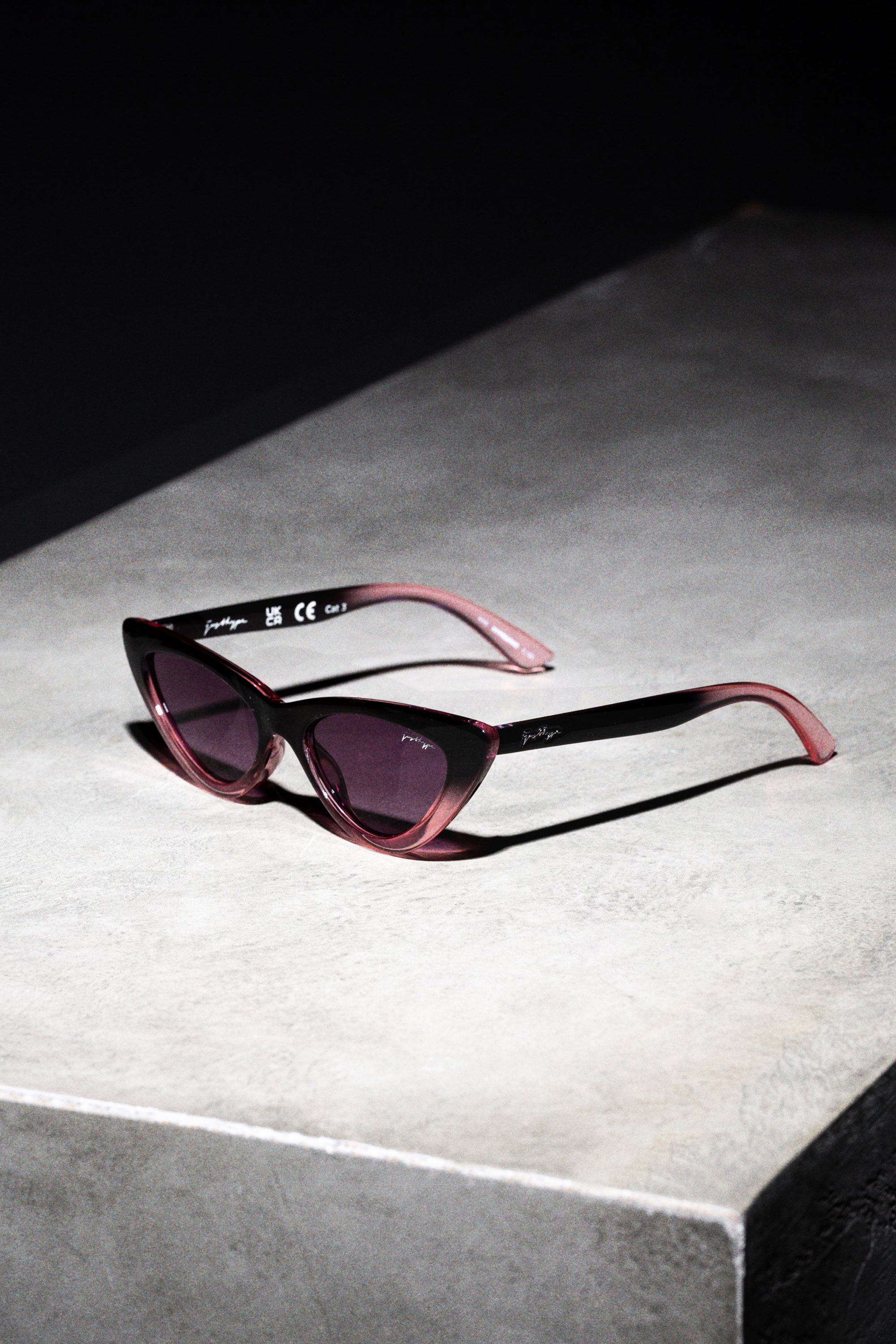 hype gfnd black pink sunglasses