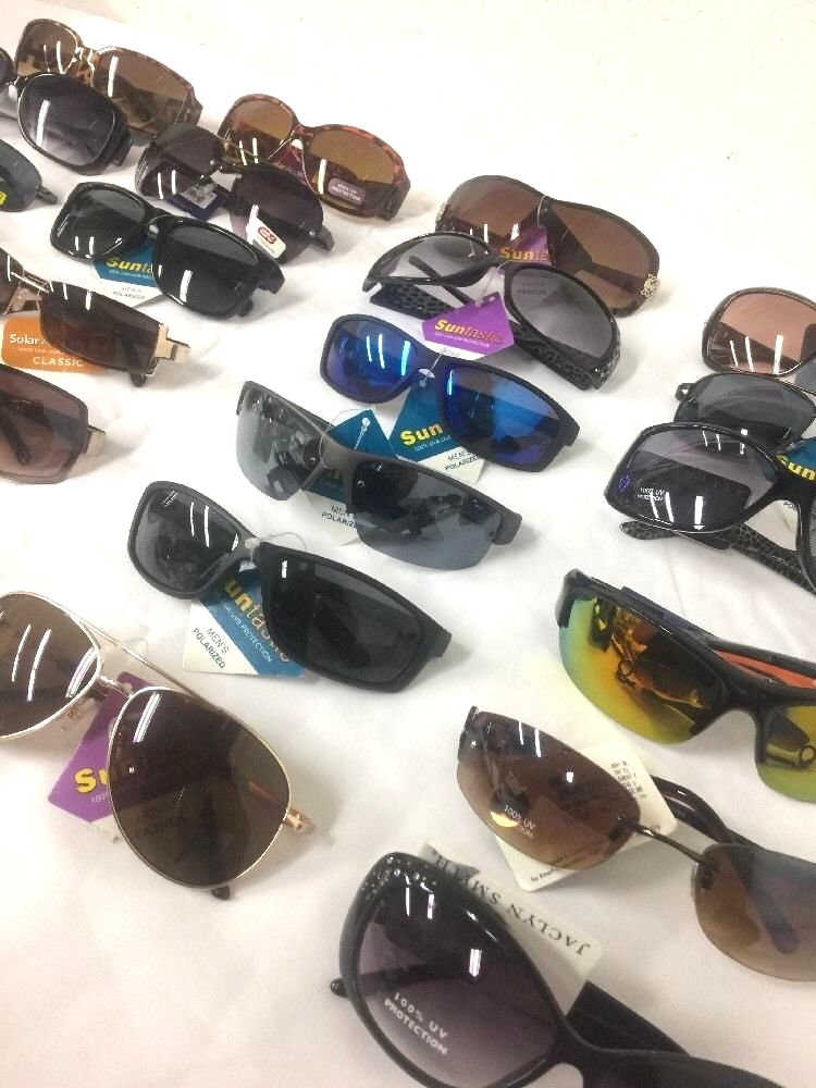 Lot of Wholesale Sunglasses Assorted 