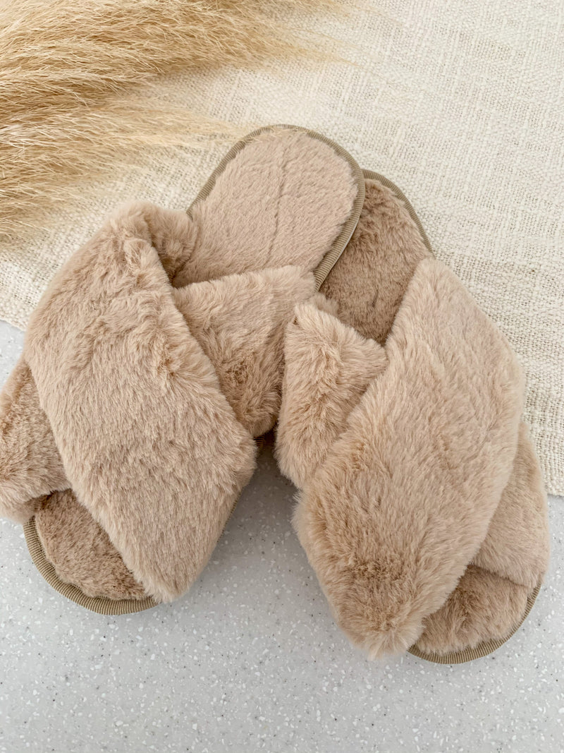 Skylar Fluffy Slippers - Beige