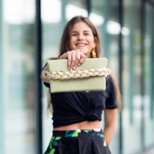 Mugon - TheFashionFraction Clutch