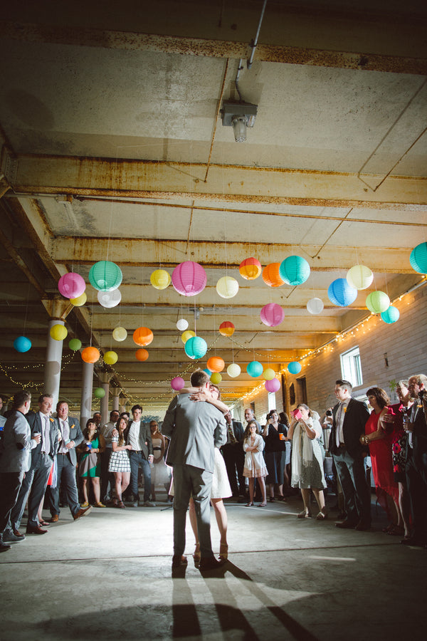 Modern and Whimsical Wedding | Mint, Orange, and Lemon Color Palette| Buffalo Wedding | Christina Laing Photography | Kate Aspen Blog