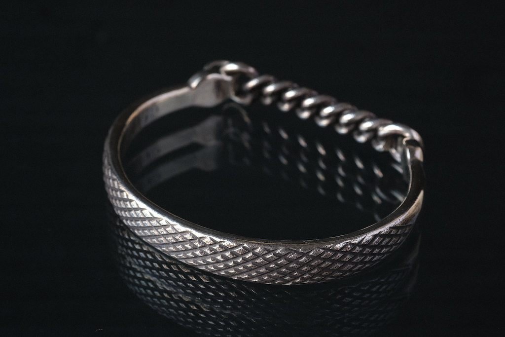 本日限定 リンチシルバースミス”SCALE CUFFS BANGLE” Lサイズ-