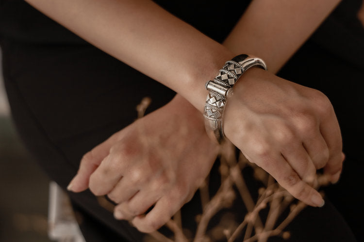 rakhi gift for sister silver bracelet jewllery