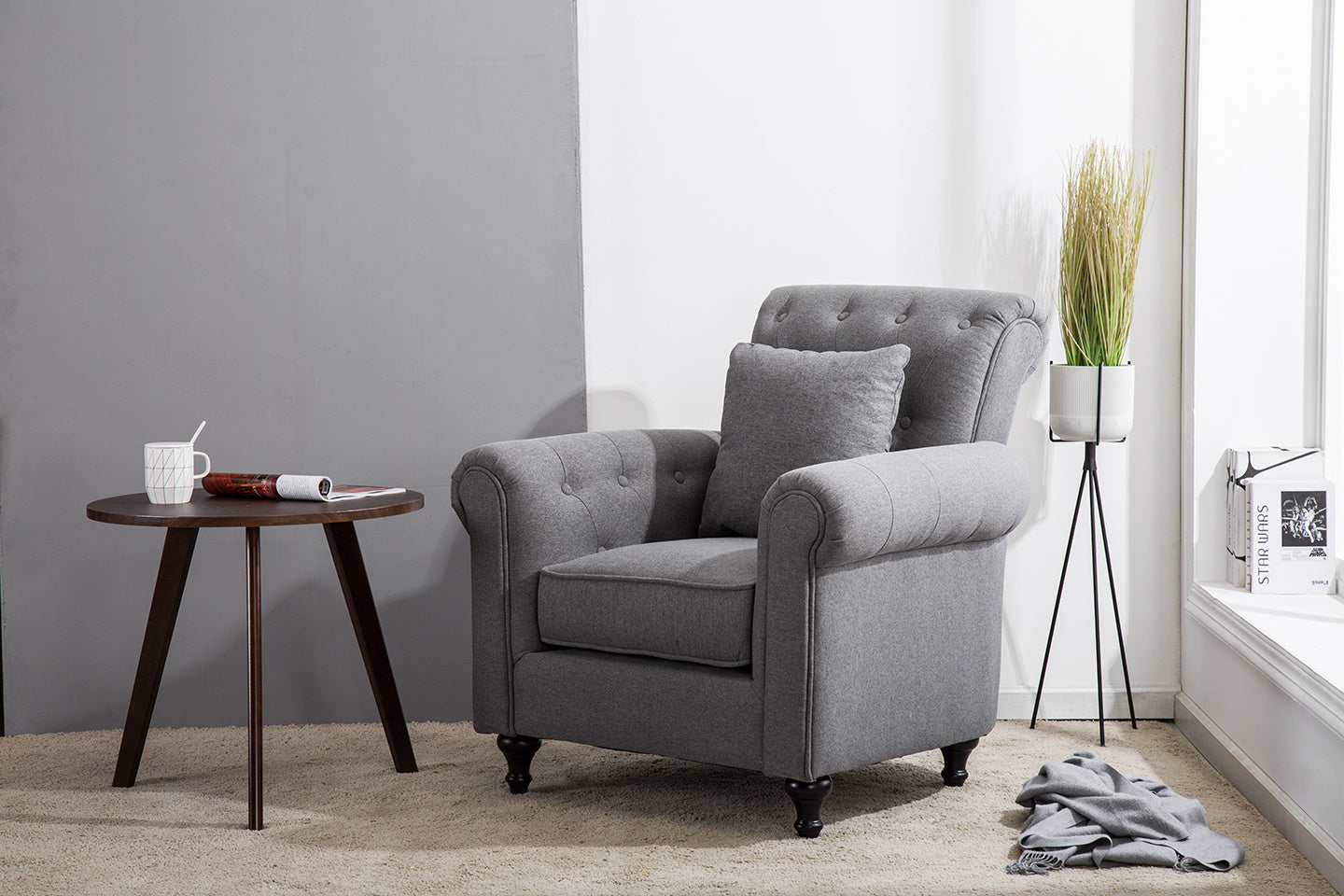 Giant Buttoned Linen Armchair