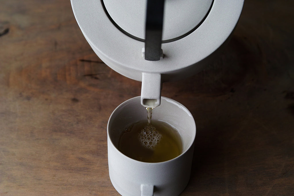 Chuntso Liu’s Round Square Teaware Set