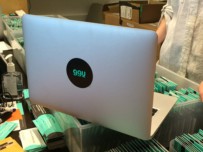 99u custom tabtag glowing macbooksticker on a macbook