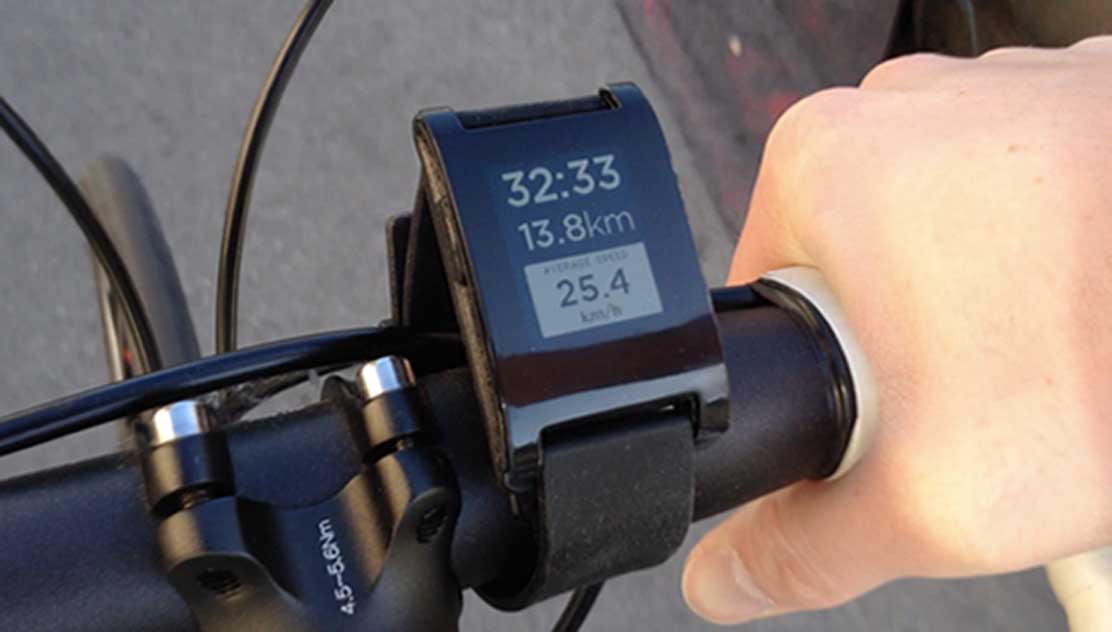  pebble: ساعة يد ذكية مرتبطة بجهاز الايفون Photo-cycling