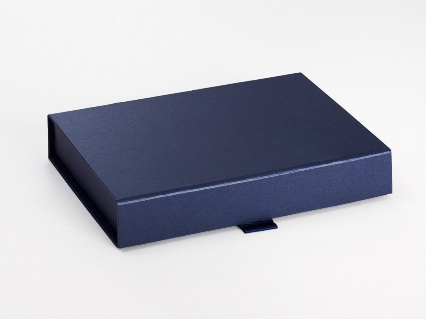 Paar Hertog Uiterlijk Wholesale Navy Blue A5 Gift Boxes and Luxury Gift Packaging - FoldaBox USA
